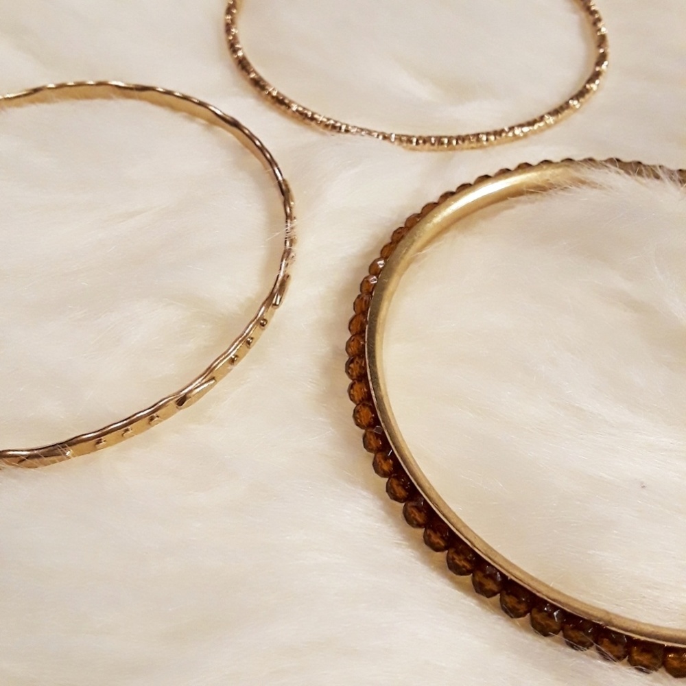 💗 Set of 3 Bangle Bracelets